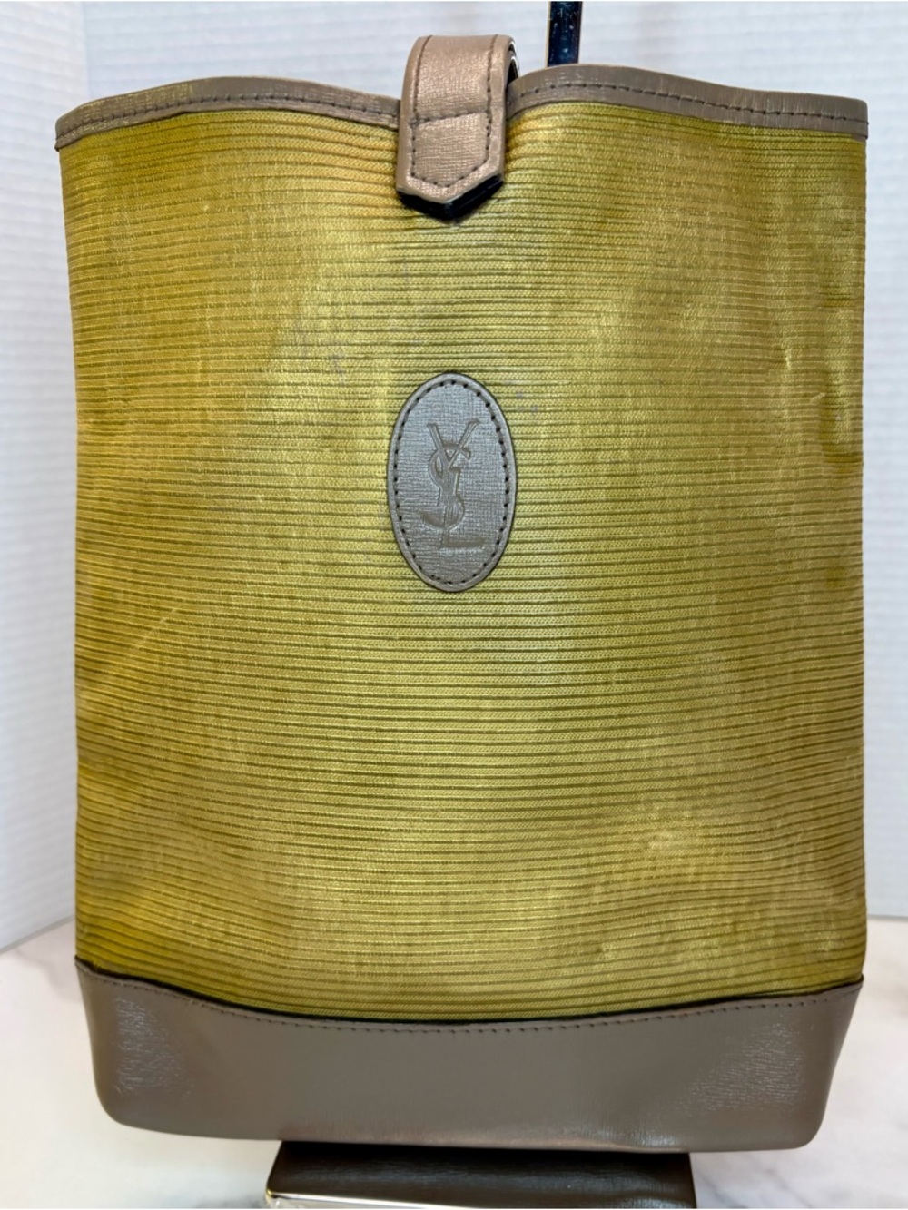 Yves Saint Laurent Vintage 90s bucket-style bag